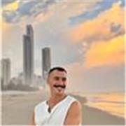 Français natif, ici pour discuter et apprendre sans pression. Anglais, espagnol, français 