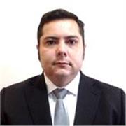 Profesor de marketing con Bachelor of Arts (Hons) y máster, hablando 4 idiomas y experto en diferentes materias. La IA es esencial
