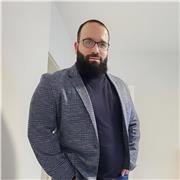 Arabische Sprachlehrer, der kinder aller altergruppe unterrichtet