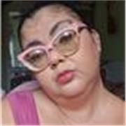 Professora de música com experiência em dar aulas de canto para crianças, jovens e adultos