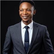 English tutor, excellent in teaching students of all ages and the ability to transmit knowledge in a systematic way