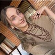 Estudiante de Magisterio con nivel B2 en Inglés , imparto clases dinámicas a niños y adolescentes que necesiten apoyo y mejorar.