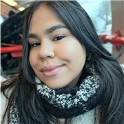 Professeure d'espagnol donne cours particuliers aux étudiants de tous âges