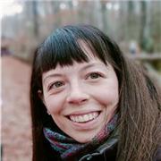 Laureata in lingue e comunicazione internazionale impartisce lezioni di lingua italiana per stranieri