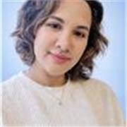 Docente , con amplios conocimientos en las ciencias del conocimiento y el saber, profesional comprometida con la enseñanza