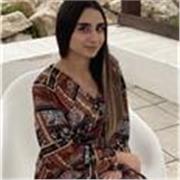 studentessa di scienze politiche, ripetizioni