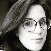 Docente di materie umanistiche per studenti del liceo e studenti universitari