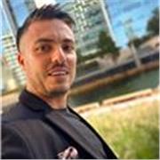 I provide English and Italian teaching