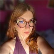 Soy una persona alegre, con ganas de trabajar, me llevo muy bien con los niños pequeños.