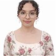 Profesora de inglés, catalán y castellano para primaria y secundaria.