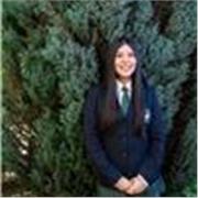 Profesora de inglés que aprendió el idioma en Canadá y estudiando una carrera impartida en inglés en Chile