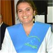 Profesora de inglés con un buen nivel, que puede dar clase a alumnos hasta bachillerato.