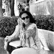 Esperta e motivata insegnante di spagnolo, lingua e letteratura, a livello avanzato, con provata esperienza di lavoro 