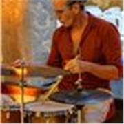 Baterista con anos de experiencia da clases de batería a domicilio