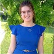 Buongiorno pomeriggio.
Sono una studentessa di Lettere presso l'università di Perugia.
Ho il diploma linguistico ed ho studiato i