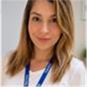 Profesora de inglés que imparte clases a niños y adolescentes (6 años - 16 años)