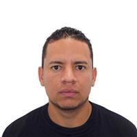 Licenciado en teología, puntual y paciente