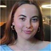 Técnica Superior en Integración Social con experiencia en educación inclusiva, ofrece clases personalizadas en Madrid.
