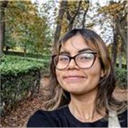 Profesora de matemáticas con título en ingenieria agroindustrial