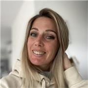 Prof en ligne donne des cours individuel ou en groupe dans une ambiance décontracte et bienveillante 