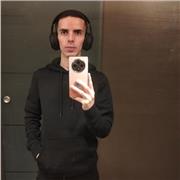 Soy Andrés y tengo 27 años. Me gusta mucho leer y escuchar música y de esta manera ayudo a que los alumnos aprendan y mejoren.