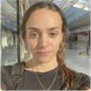 Professora de biologia e química, finalizando o curso de ciências biológicas na UNESP