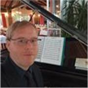 Lezioni di pianoforte per tutte le età! Insegnante diplomato e con esperienza, formazione classica ma anche jazz e pop