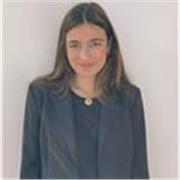 Prefsora graduada en Economía que imparte diferentes materias a niñ@s de Primaria, ESO y Bachillerato