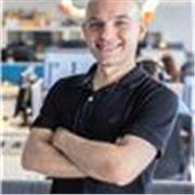 ¡Hola! Soy traductor de inglés a español y llevo más de un año enseñando español a estudiantes de todo el mundo.