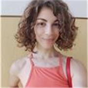 Ricercatrice, con anni di esperienza nell'insegnamento, offre lezioni di Statistica e Stata.