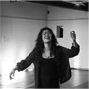  Scomporre il pensiero accademico in virtù di una dialettica  potabile,crea connessione e appassionati. Empatia, pensiero creativo