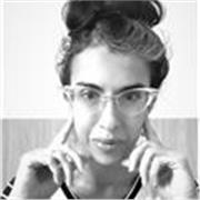 Éducatrice Socioculturelle en ligne
(français/portugais)
… … … … … … … … 
