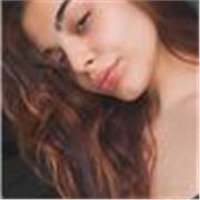 I’m a native Italian speaker with strong communication skills and a passion for helping others learn the language. I describe myse