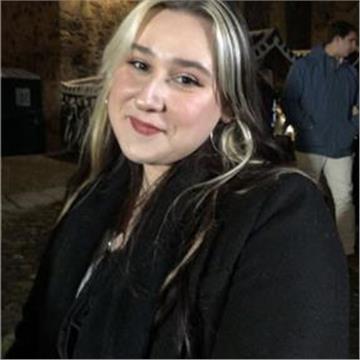 María