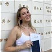 Insegnante di inglese, francese, tedesco e cinese - Laureata in lingue e letterature straniere - per adulti e ragazzi
