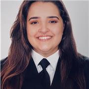 Profesora de flauta travesera ofrece clase a niños y adolescentes para refuerzo o aprendizaje autodidacta