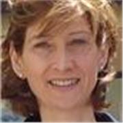 Non sono la classica docente scolastica; tengo corsi di inglese nell'ambito di percorsi ITS e per adulti, e lo faccio con passione