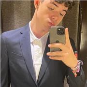 Gran capacidad de explicación y de atención hacia el alumno. En cuanto a lo referido a la asignatura, la sintaxis es mi fuerte.