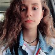 English Teacher Assistant offre des cours aux jeunes pour communiquer plus aisément en anglais