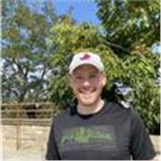 Native english speaker who can give lessons to all ages!