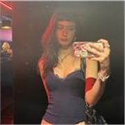 Soy una persona creativa y llena de ideas; estoy deseando compartir mi amor por el arte, con las nuevas generaciones.