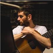 Clases de Canto (Zona Gracia). Mejora tu técnica cantando las canciones que más te gustan a ti