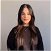 Estudiante de universidad título con habla inglesa apasionada por el inglés y los estudiantes 