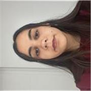 Soy estudiante de traducción especializada en inglés. Tengo  experiencia trabajando con la lengua inglesa y vocación por enseñar