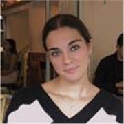 Estudiante de filología inglesa imparte clases a personas de cualquier edad