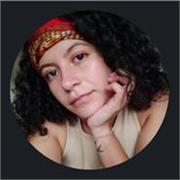 Licenciada en espñaol y literatura con experiencia en análisis y crítica de textos literarios y escritura académica