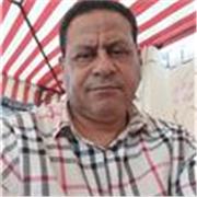 English tutor and a native speaker of Arabic
