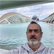 Profesor titulado , con experiencia dilatada formando jóvenes y ayudando a superar dificultades en diferentes matwrias