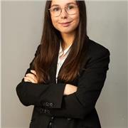 étudiante en master 2 de droit, donne cours particuliers
