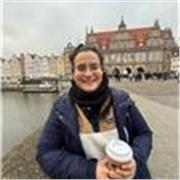 Profesora de física, química, tecnología, matemáticas e informática, con una amplia experiencia en Inteligencia Artificial.